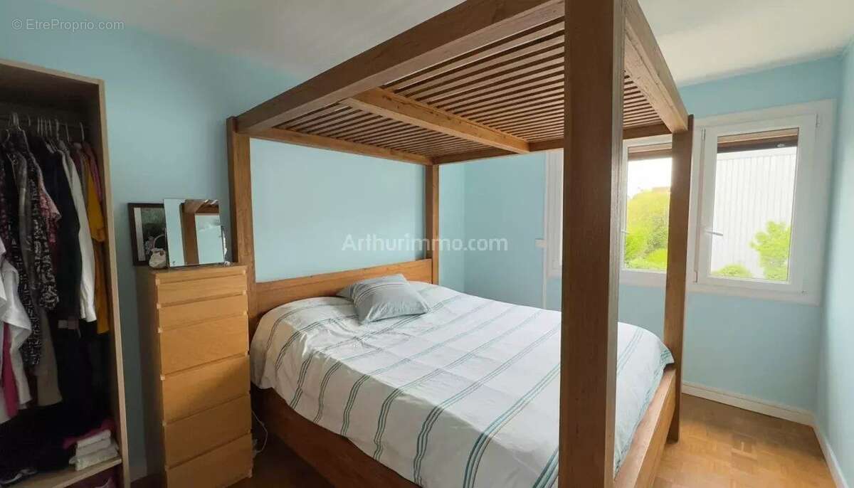 Appartement à PRINGY
