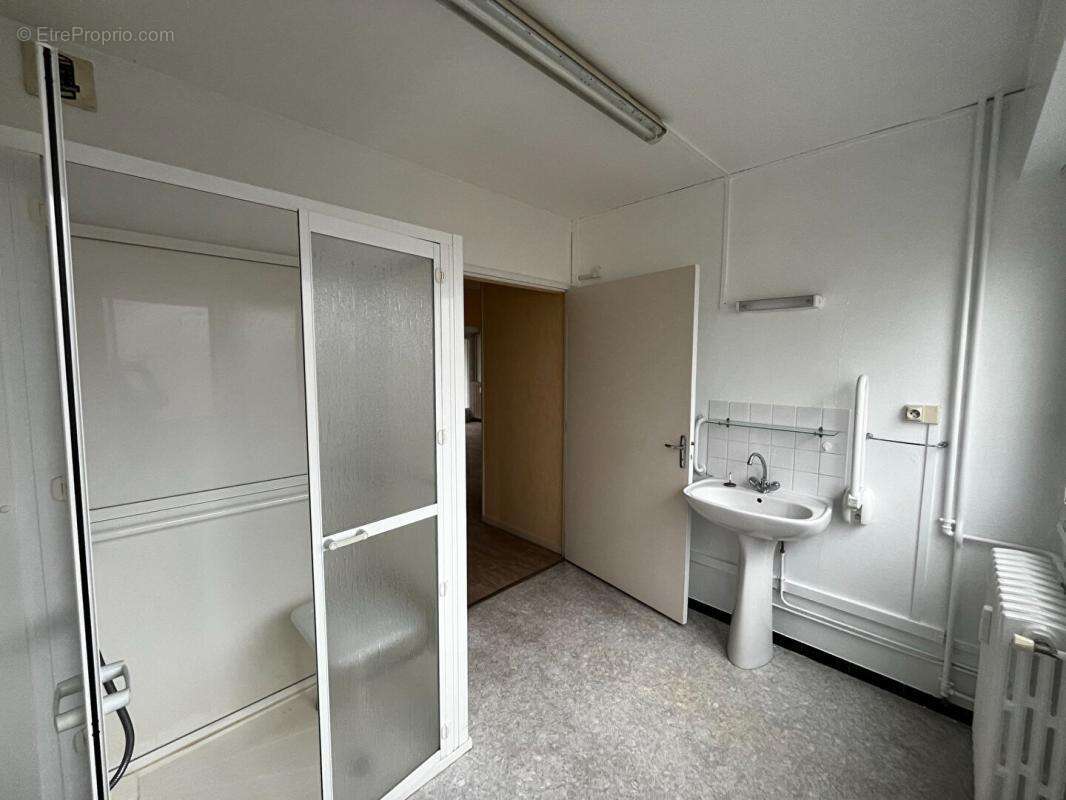 Appartement à LES PONTS-DE-CE