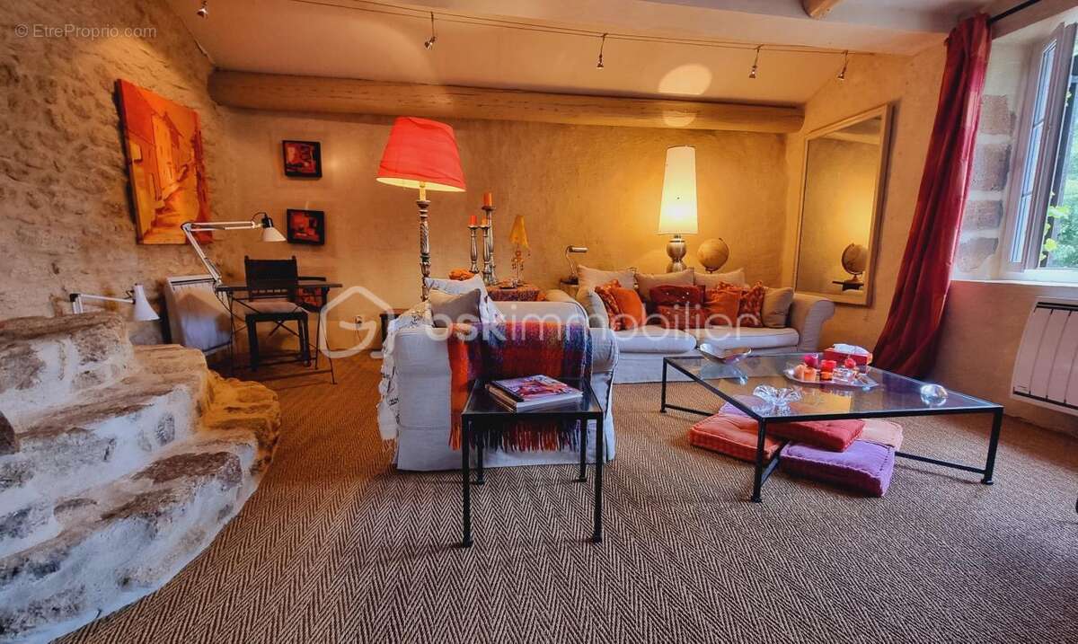 Maison à VERS-PONT-DU-GARD