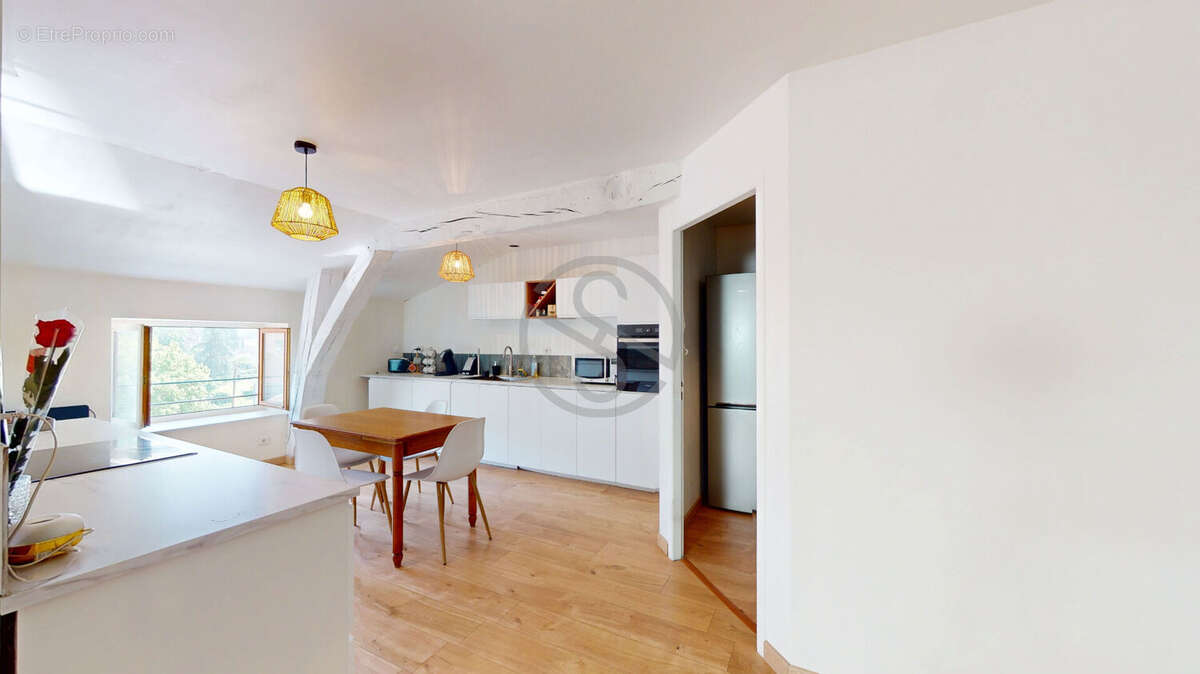 Appartement à BOURGOIN-JALLIEU