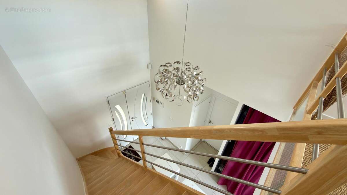 Maison à NEUILLY-SUR-MARNE