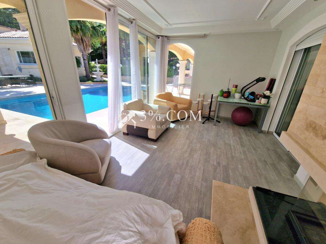Luxueuse villa avec vue sur l'Estérel - photo 8