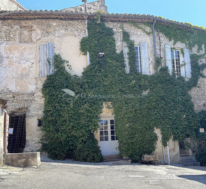 Maison à MALEMORT-DU-COMTAT