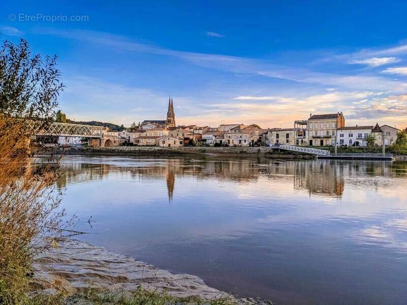 Appartement à BRANNE