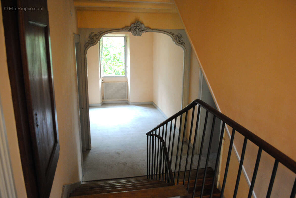 Maison à CHINDRIEUX