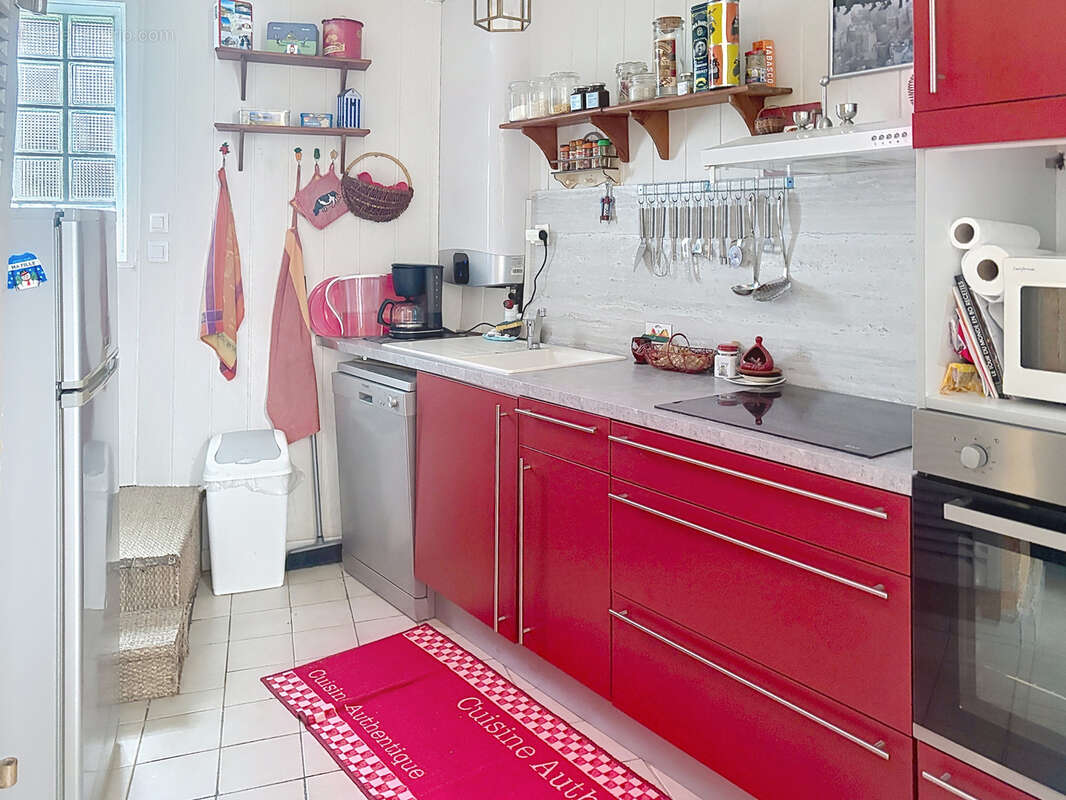 Maison à DONVILLE-LES-BAINS