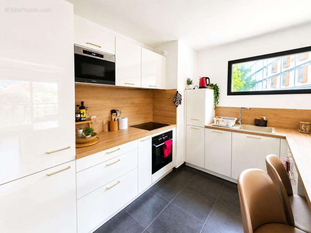  Exclusivité – Superbe 3 pièces avec terrasse sans vis-à-vis, box fermé et prestations haut de gamme – Antigone / Montpellier  - photo 2