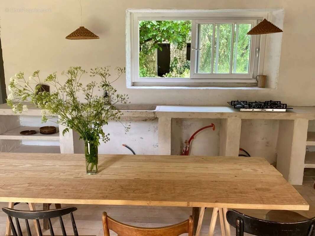 Maison à CHEF-BOUTONNE