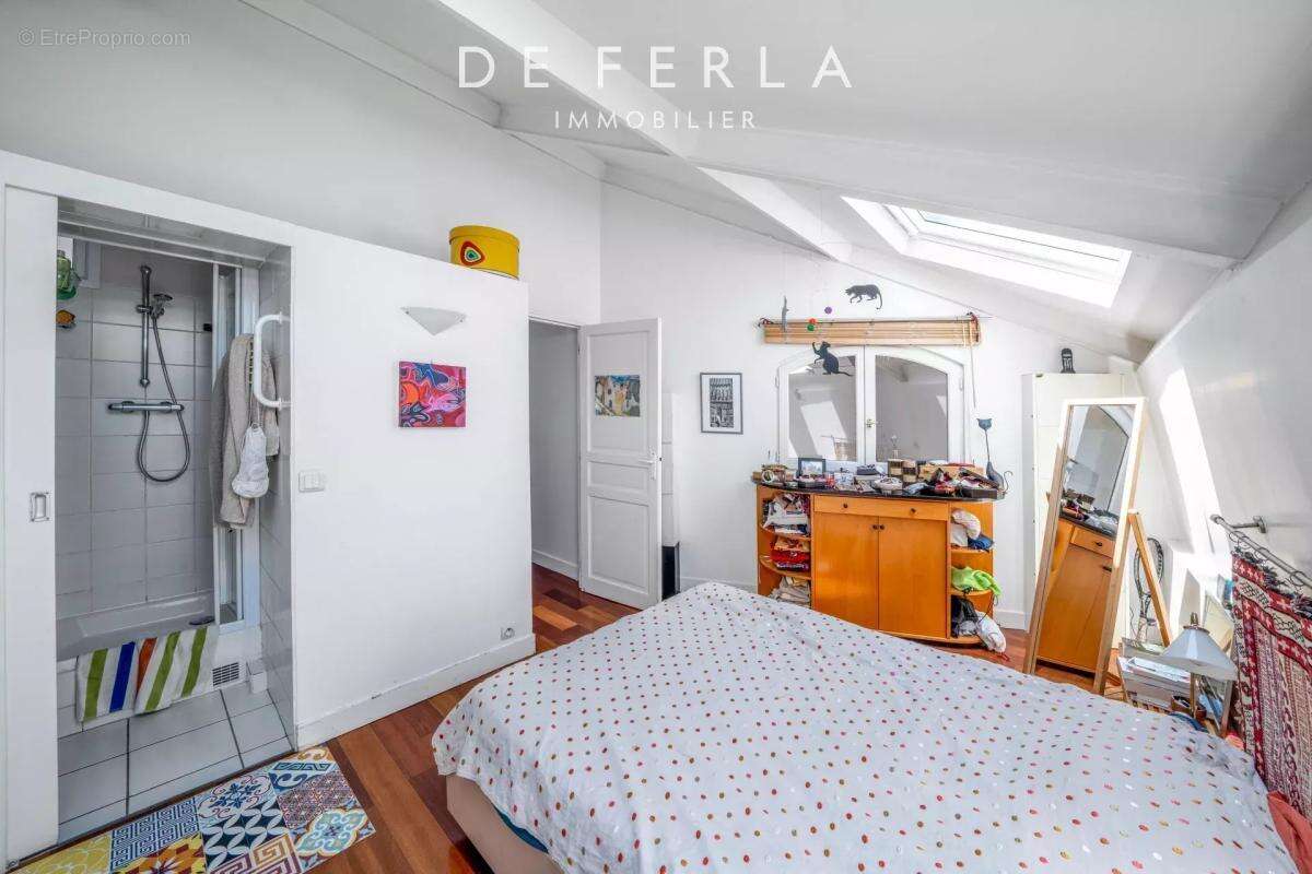 Appartement à PARIS-14E