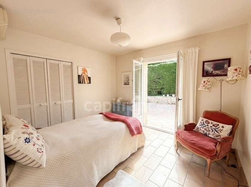 Maison à MOUANS-SARTOUX