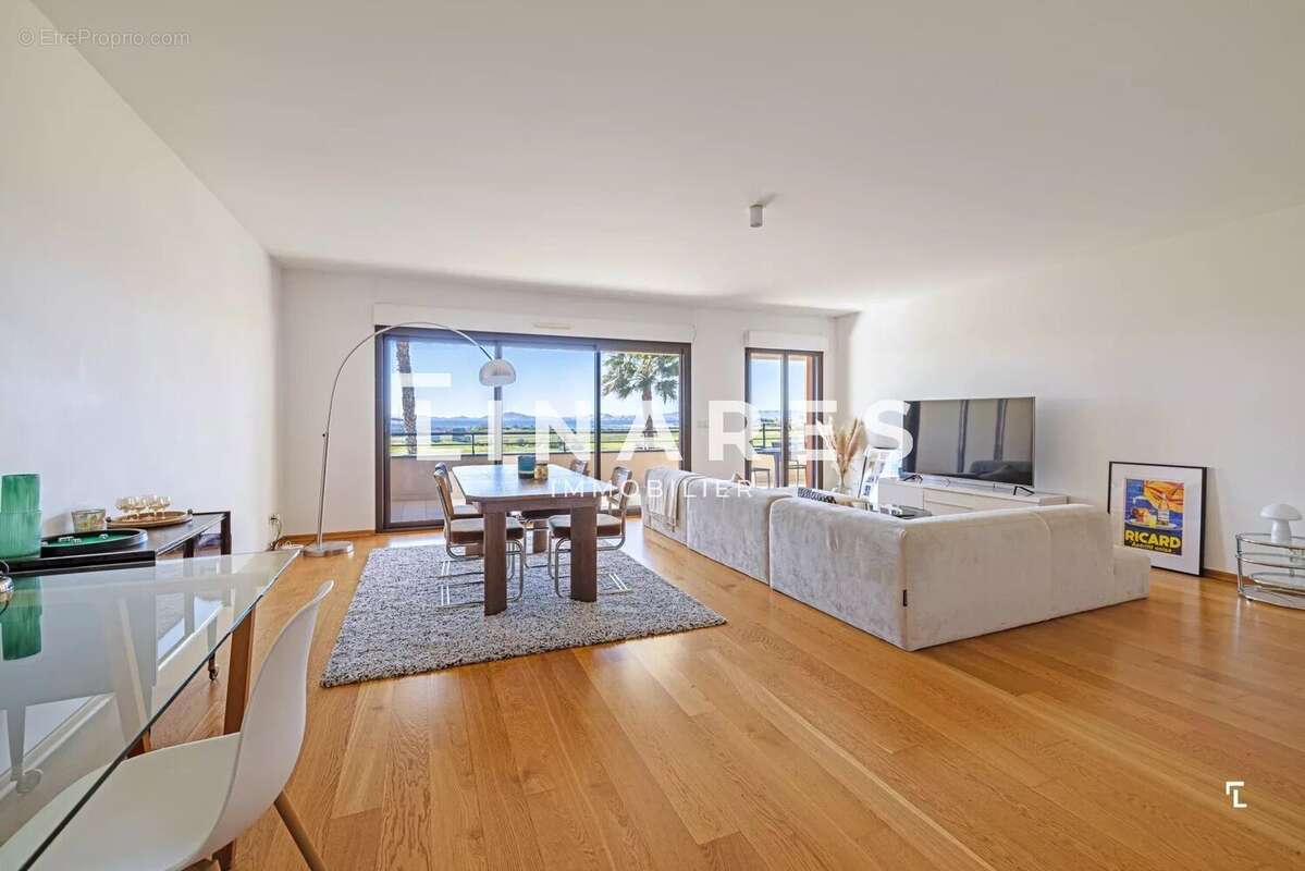 Appartement à MARSEILLE-8E