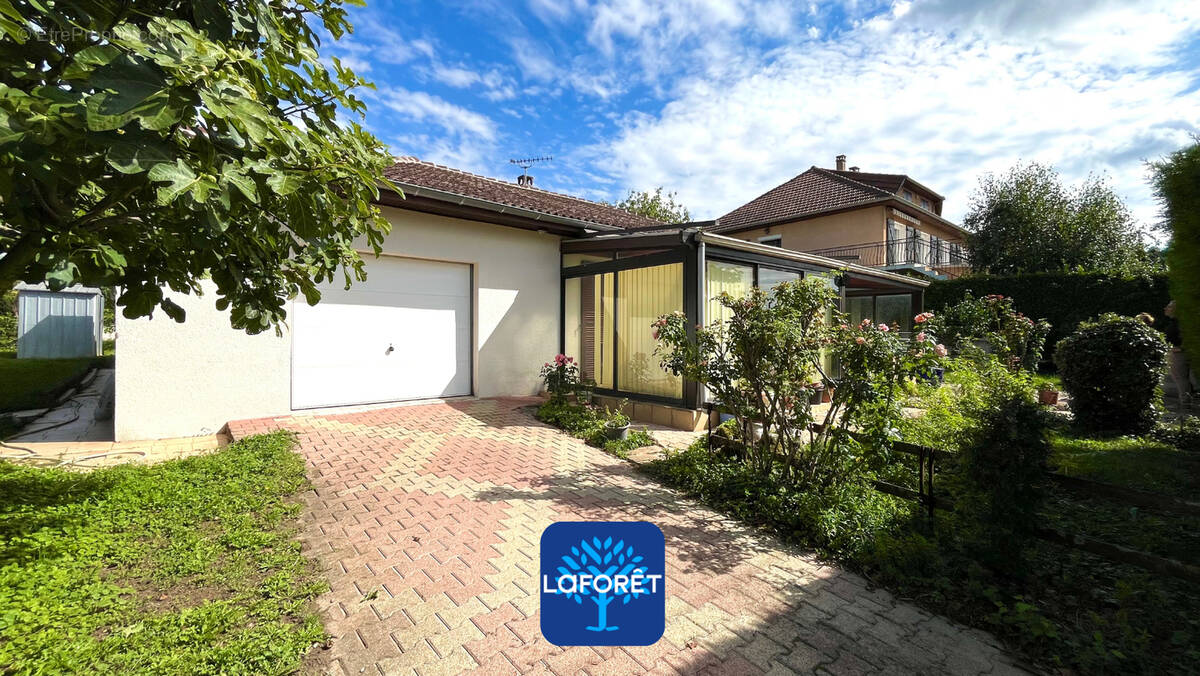 Maison à SAINT-PRIEST