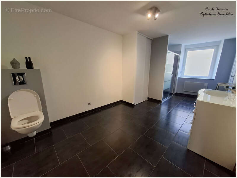 Maison à NEUFCHATEAU