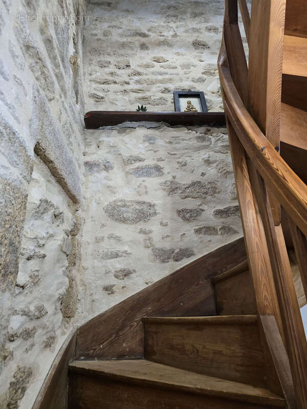 Maison à AIGREFEUILLE-SUR-MAINE