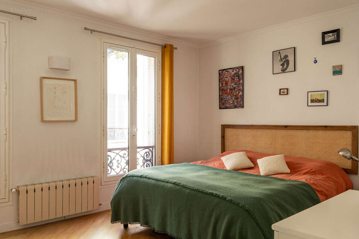 Appartement à PARIS-3E