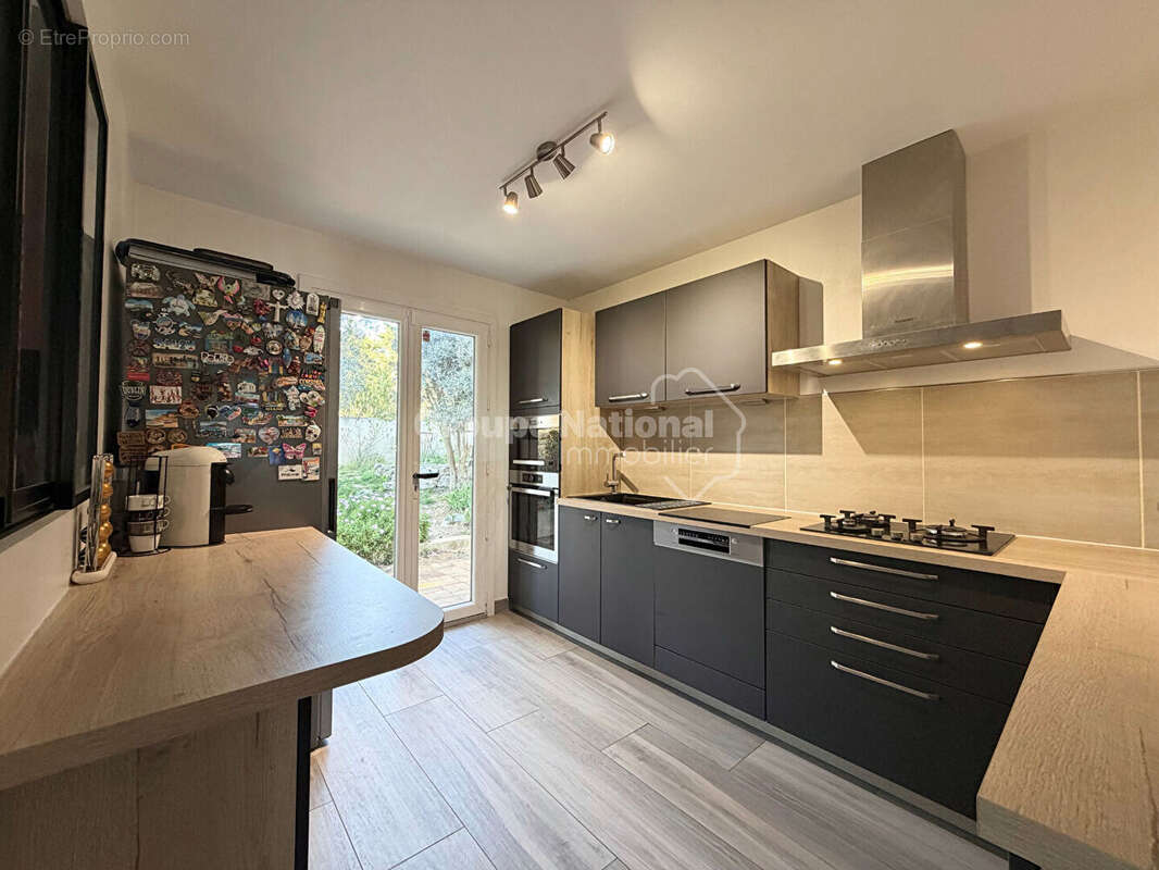 Maison à ENSUES-LA-REDONNE