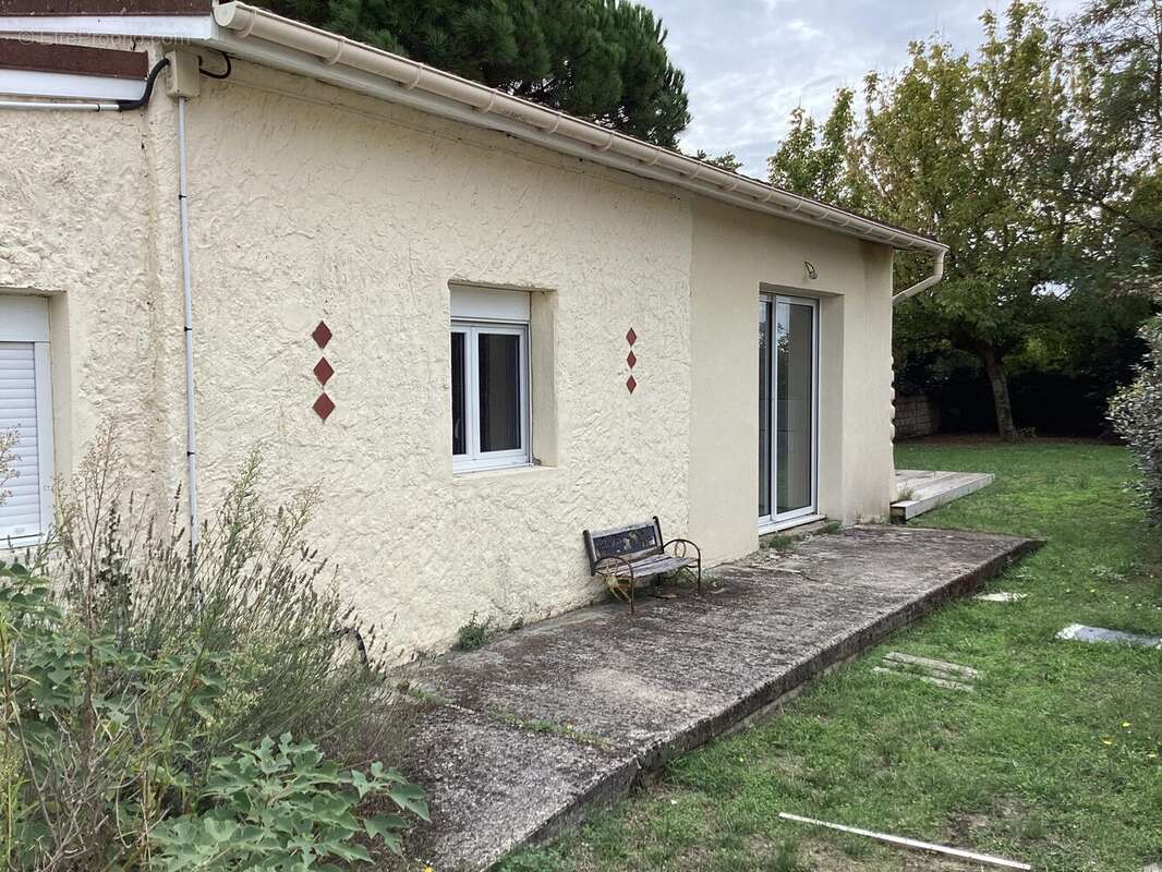 MAISON D'environ 50m² - Maison à LE VERDON-SUR-MER