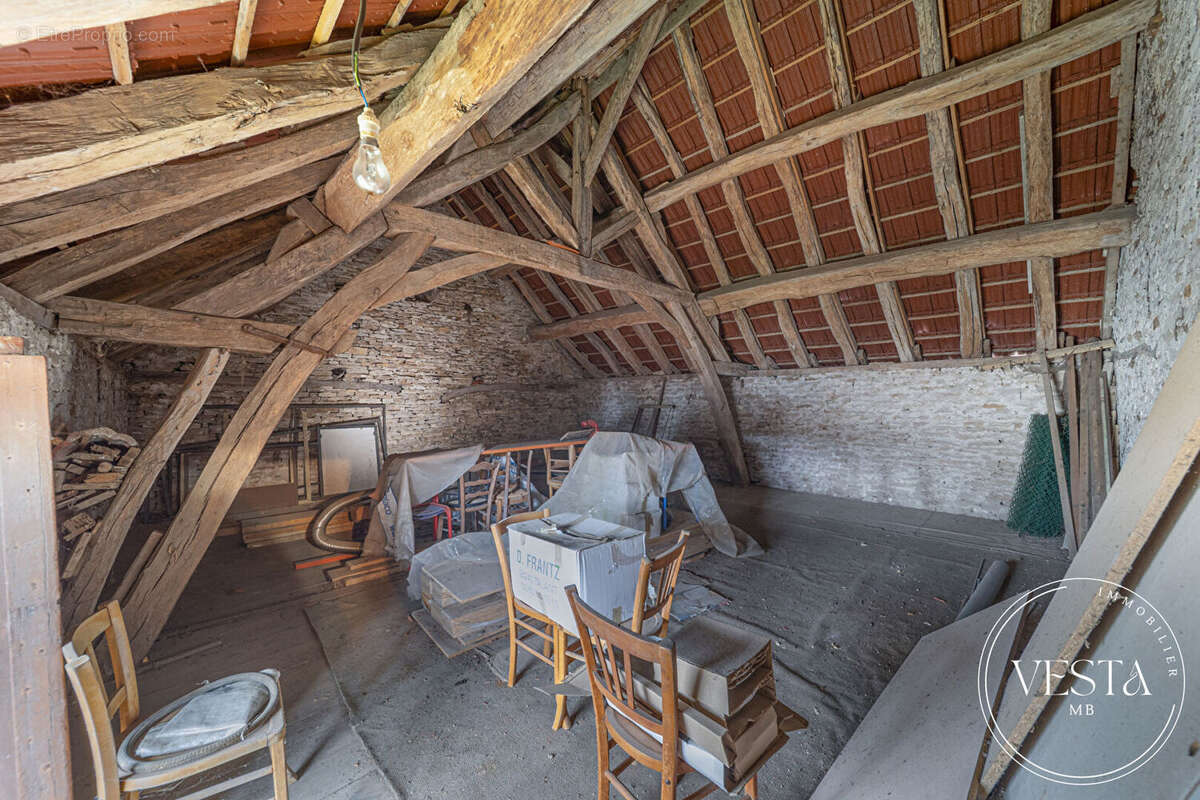 Maison à NUITS-SAINT-GEORGES