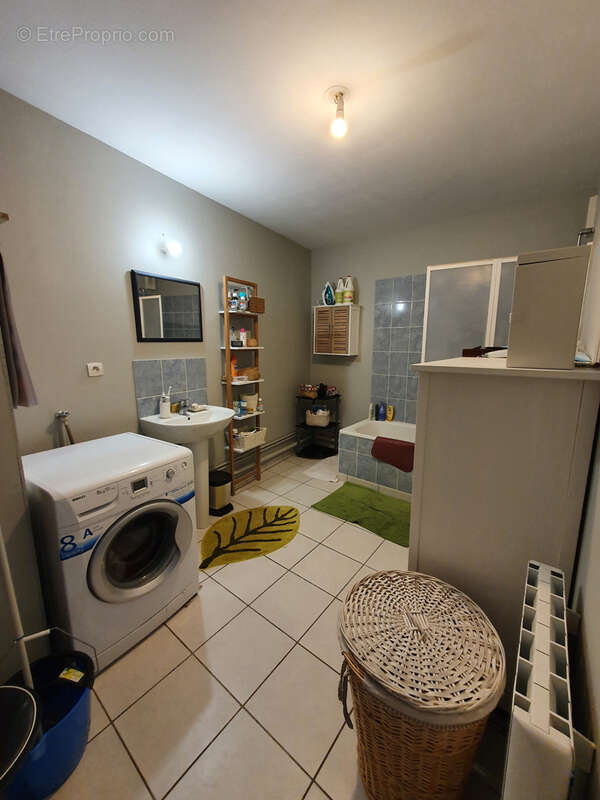 Appartement à AUNAY-SOUS-AUNEAU