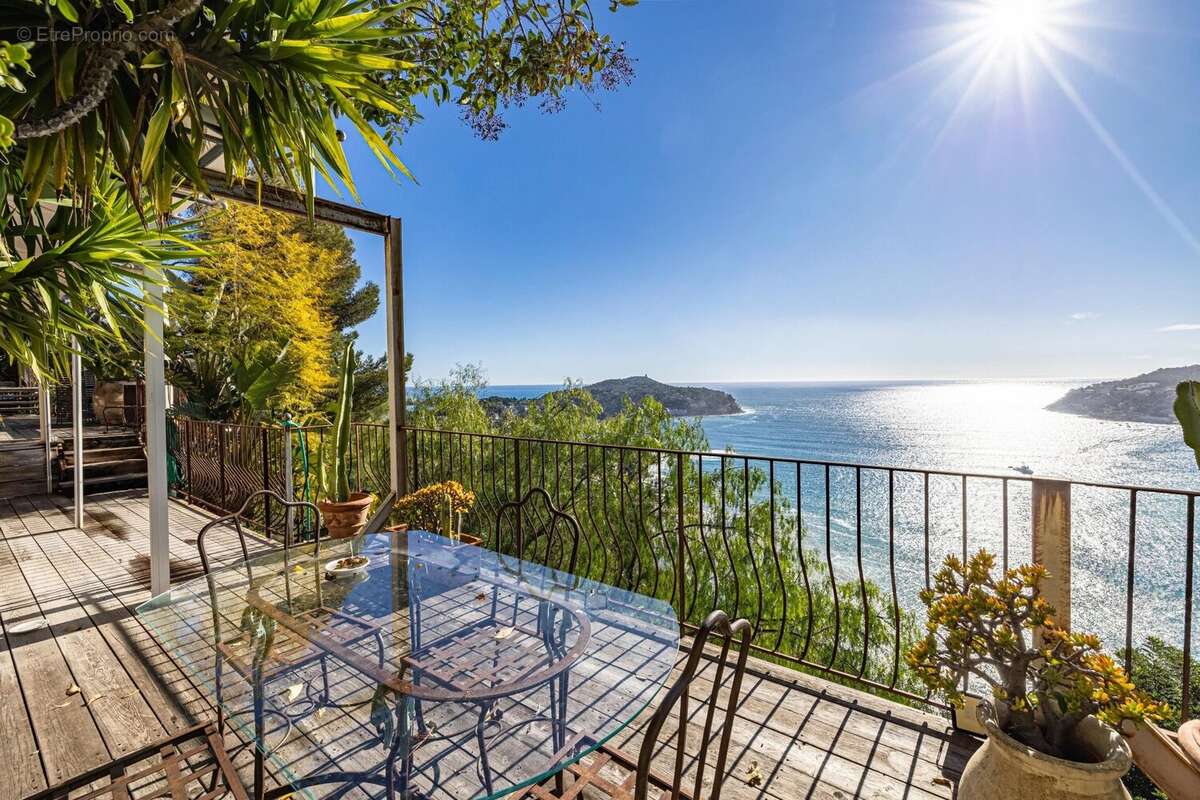 Appartement à VILLEFRANCHE-SUR-MER