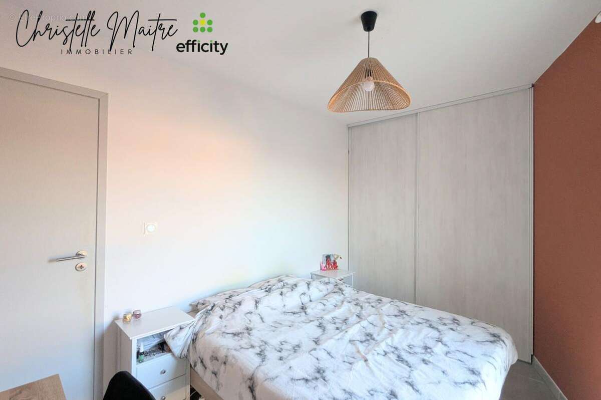 Appartement à SAINT-MARTIN-DE-CRAU