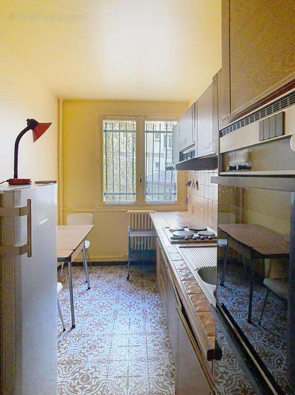 Appartement à PARIS-11E