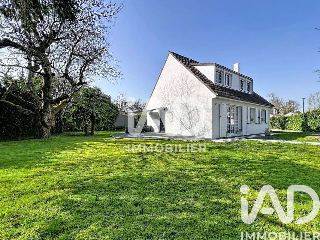 Photo 1 - Maison à FONTENAY-TRESIGNY