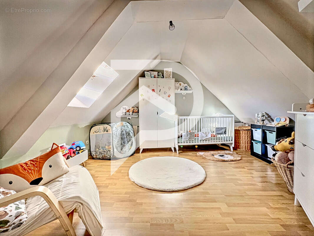 Maison à VIC-SUR-AISNE