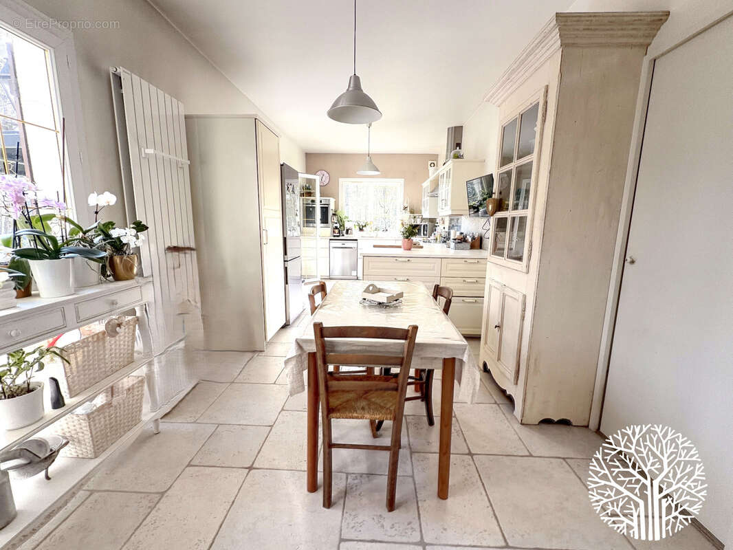 Maison à NOISY-SUR-ECOLE