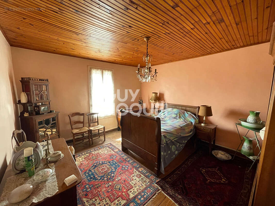 Maison à PARENTIS-EN-BORN