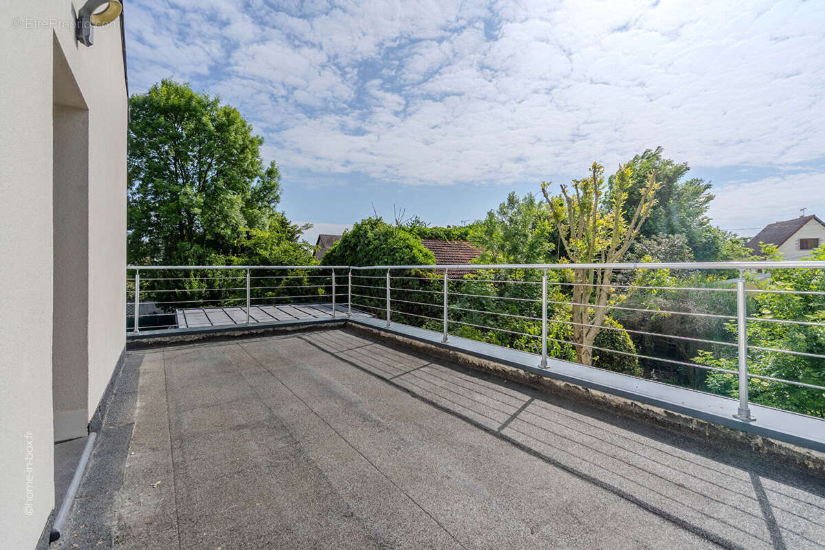 Maison à CHAMPIGNY-SUR-MARNE