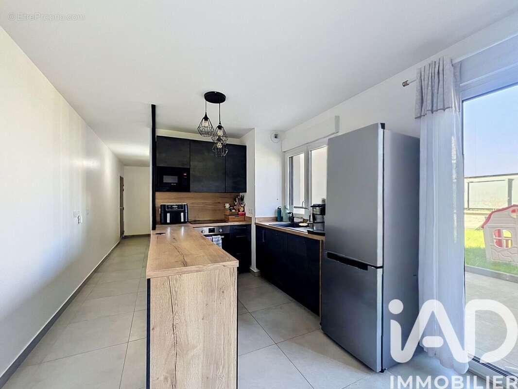 Photo 4 - Appartement à CHAMPS-SUR-MARNE