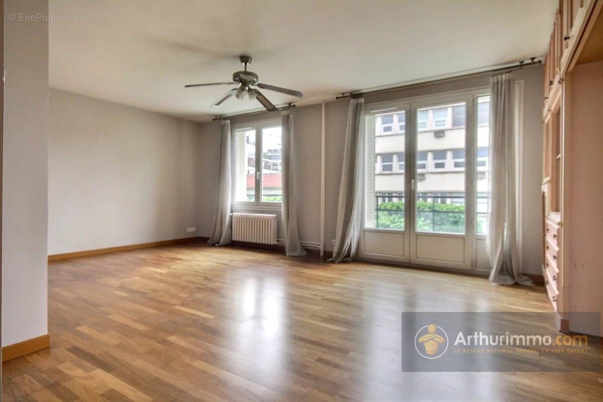Appartement à MAISONS-ALFORT