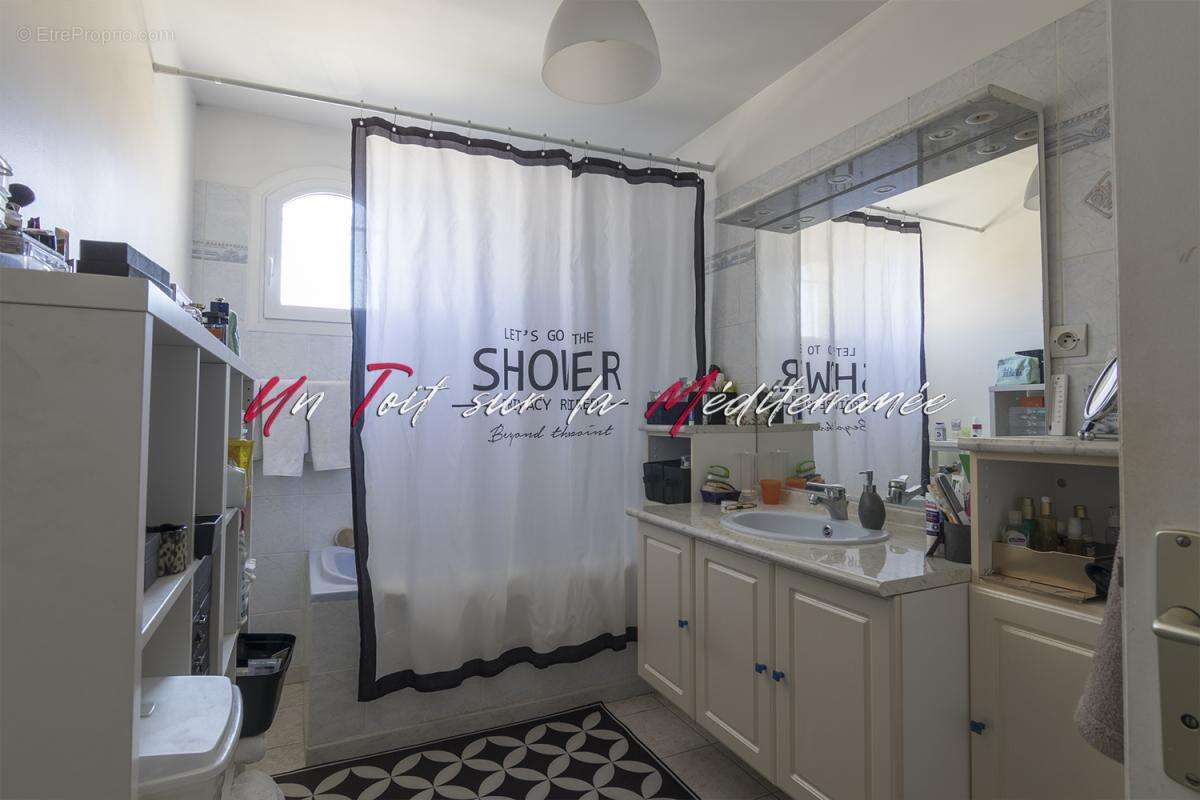 Maison à LA LONDE-LES-MAURES