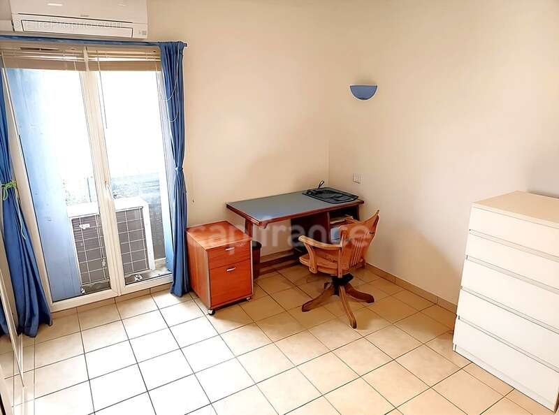 Appartement à MEZE