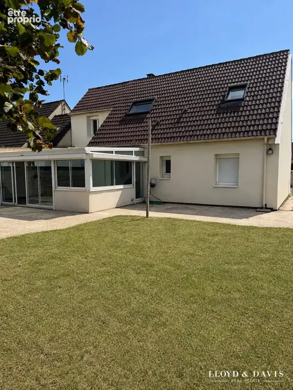 Maison 6 pièces 140 m² à vendre à Chevrieres (60710) - photo 2