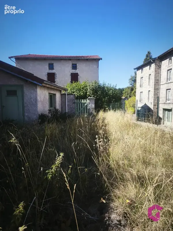 Maison de bourg de 230 m2 avec 11 chambres et un petit jardin, Idéal gite ! - photo 15