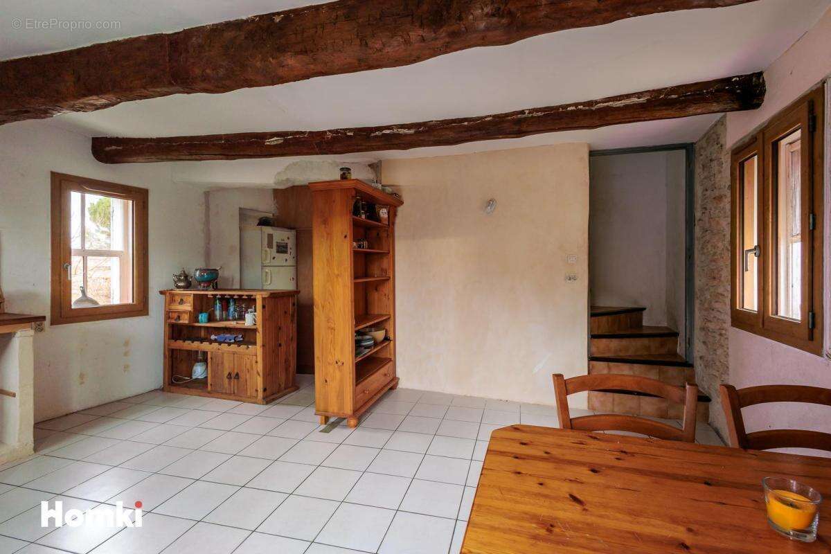 Maison à VILLES-SUR-AUZON