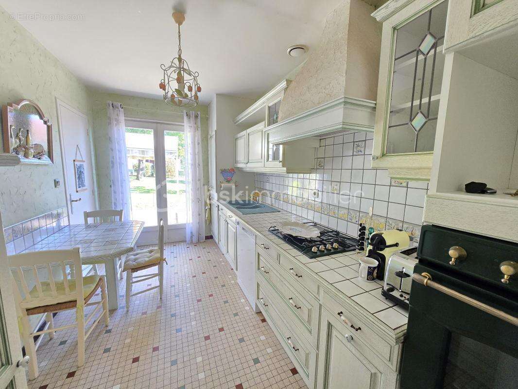 Maison à COULANGES-LES-NEVERS