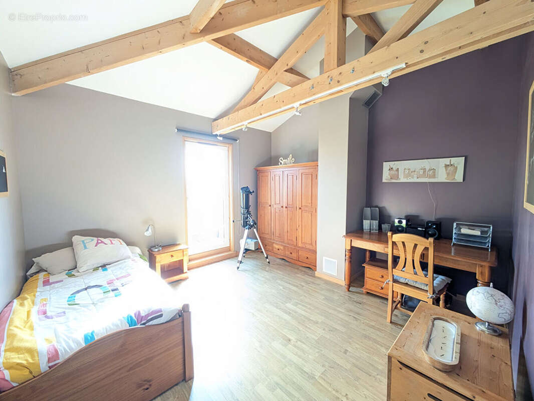 Maison à EMONDEVILLE