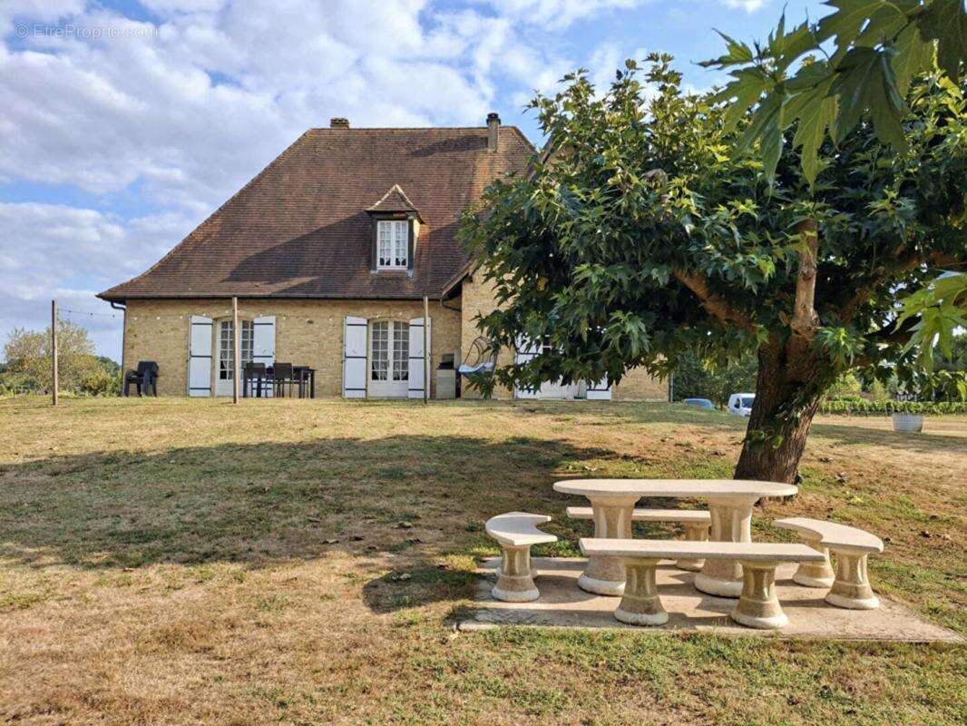 Maison périgourdine de 170 m² - terrain de 1,5 H avec piscine et accès direct à la Dordogne à Eynesse (33220 - photo 5