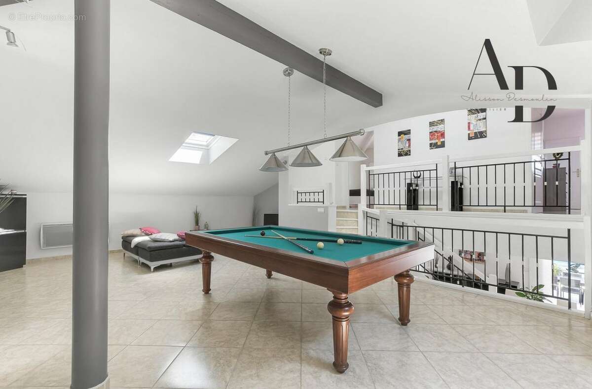 Maison à CASTELGINEST