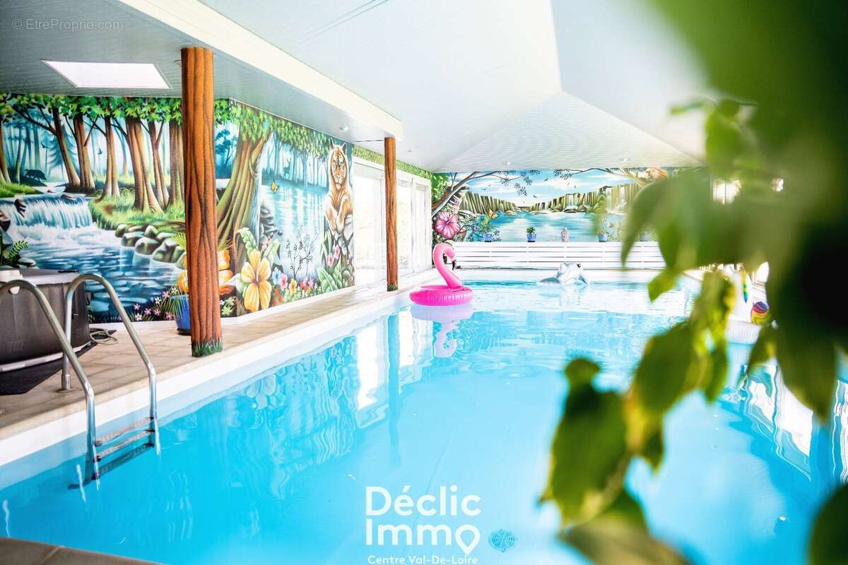 Maison à SAINT-CYR-SUR-LOIRE