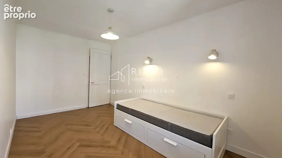 Divonne, duplex en RDJ de 225m2 de type 6 dans ferme Gessienne rénovée - photo 12
