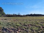 Terrain à CASES-DE-PENE