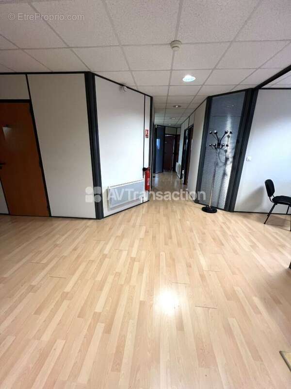 Appartement 378 m² à Evreux  - photo 20