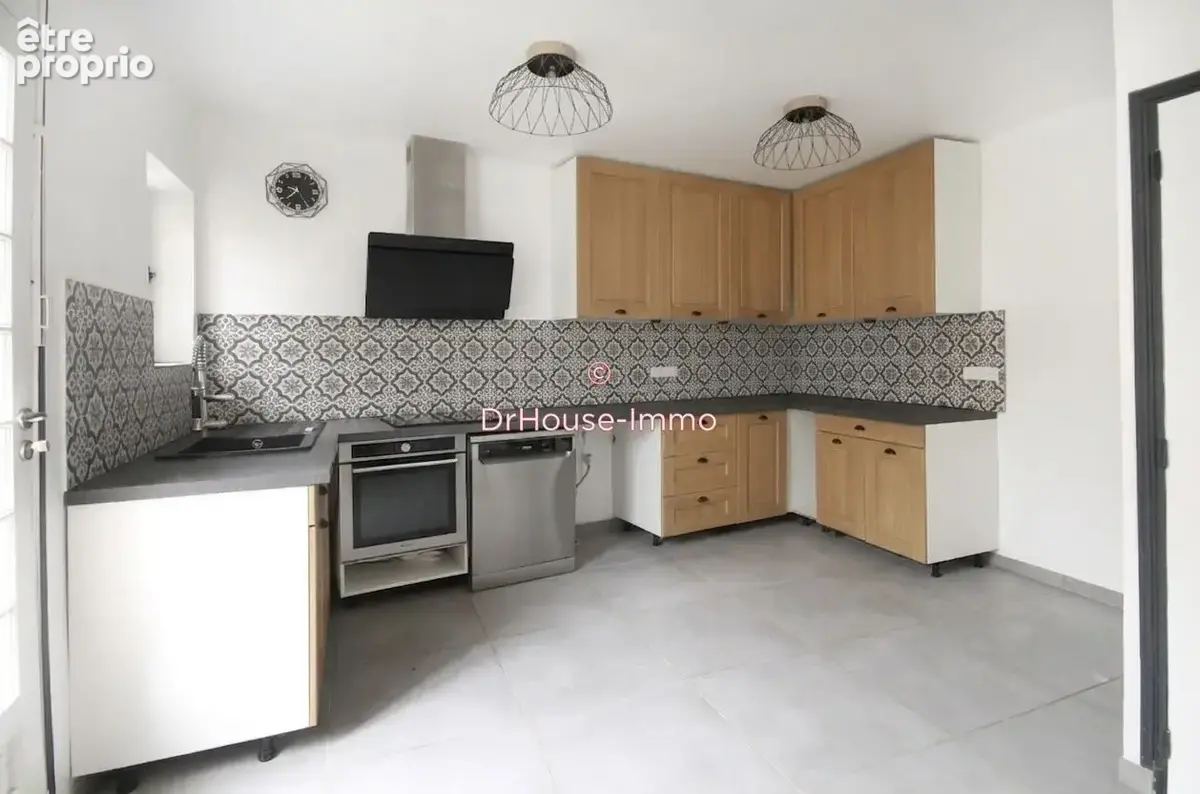 Appartement 4 pièces 70 m² à vendre à La Ciotat (13600) - photo 6