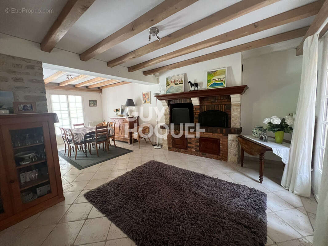 Maison à FONTAINEBLEAU