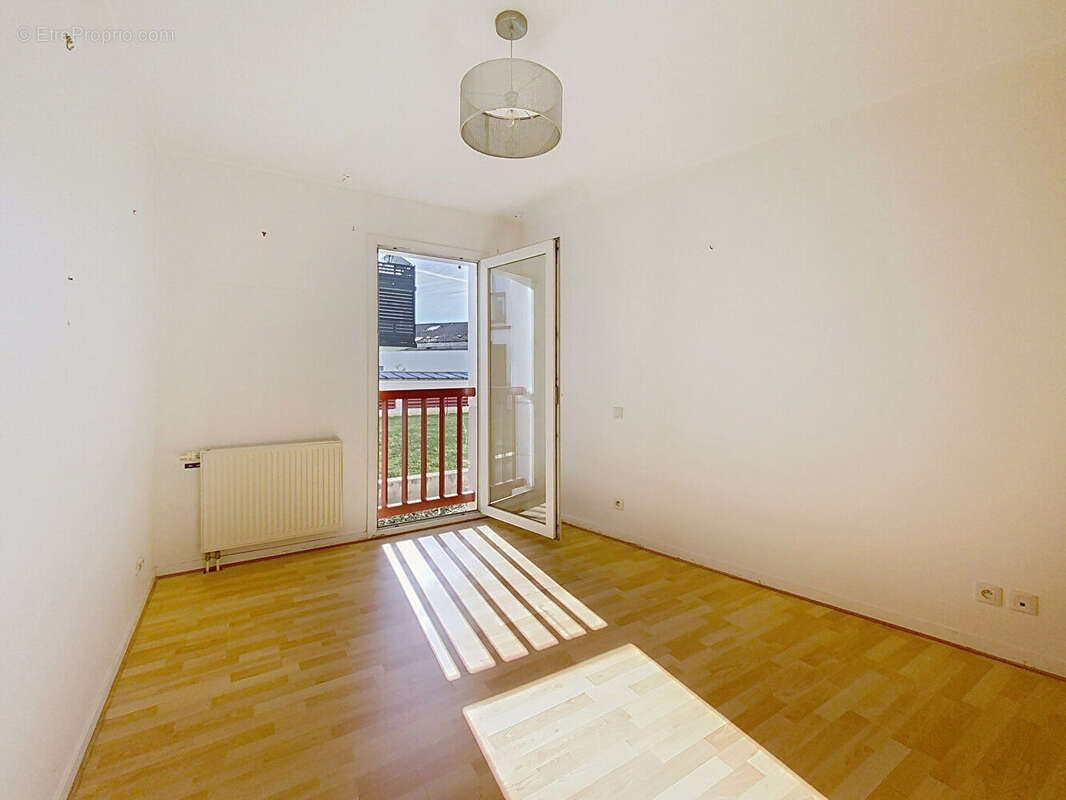 Appartement à CIBOURE