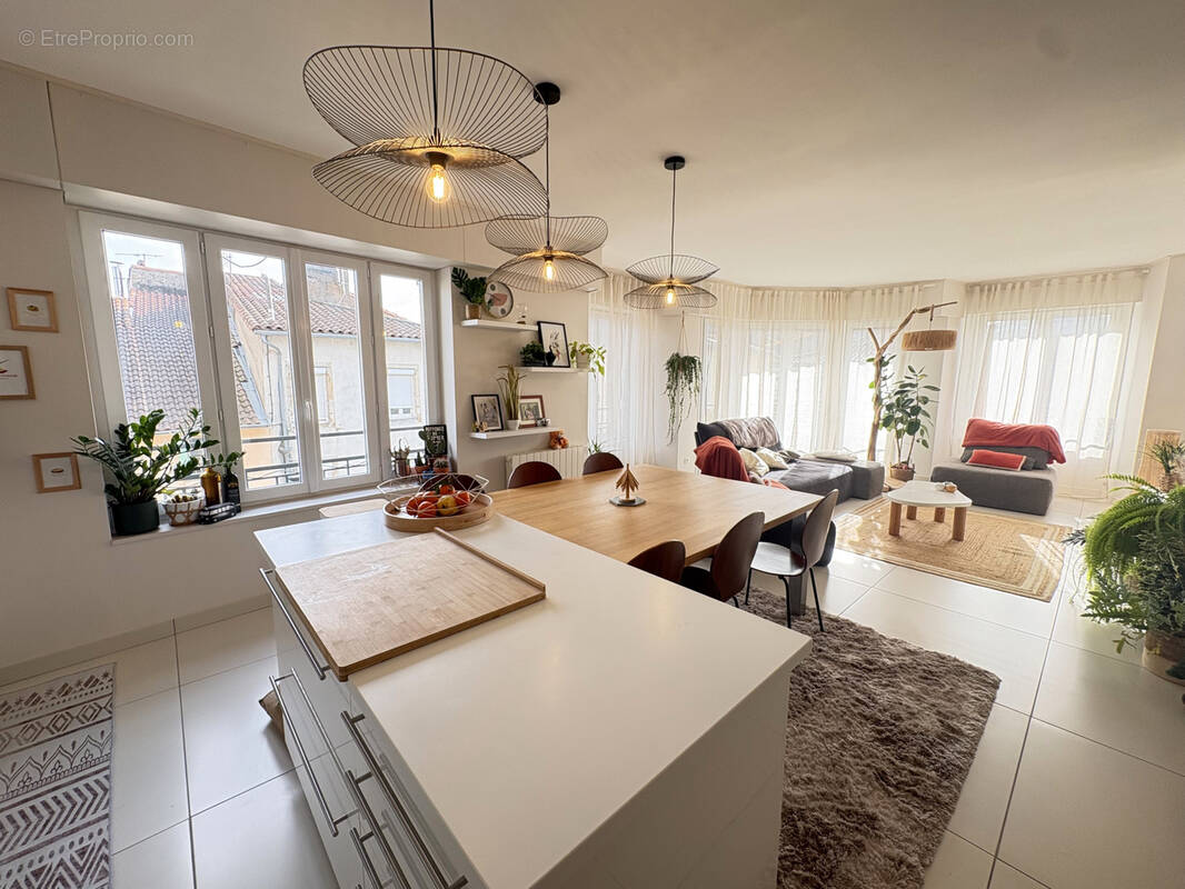 Appartement à SAINT-AFFRIQUE